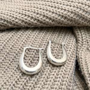 Pendientes de Aro en Forma de Lágrima, Minimalistas, Plateados, de Latón, para Mujer, Regalo, Venta al Por Mayor - Product Image 3