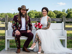 Traje de boda occidental bordado en verde salvia para hombre – Blazer con diseño de cactus y calavera con pantalones a juego para el novio - Product Image 3
