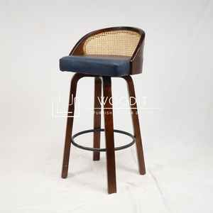 Taburete de Bar de Lujo 2026 con Patas de Madera Ajustables, Cojín 100% Cuero Genuino, Reposapiés de Madera, Silla para Bares y Cafeterías - Product Image 3