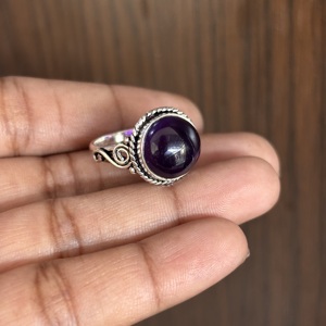 Bague en argent sterling 925 de créateur, minimaliste, à coupe ronde, avec améthyste naturelle, bijou de fête, vente en gros à prix d'usine - Product Image 3