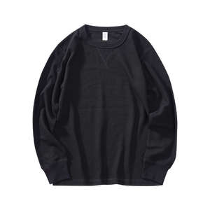 T-shirt thermique en coton à manches longues en tricot gaufré pour homme |   Tissu doux et respectueux de la peau |   Fabrication sur mesure OEM - Product Image 5