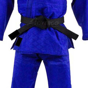 Uniforme de karaté de qualité supérieure à manches longues, matériau durable, vêtements de sport, uniforme de karaté de fabrication haut de gamme - Product Image 6