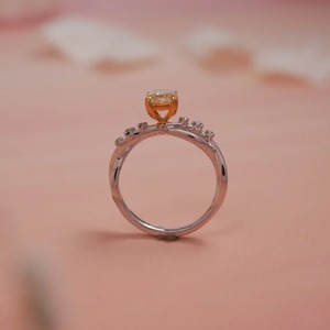 Anillo de Diamante Amarillo de 1.18 Quilates, Corte Radiante, Cultivado en Laboratorio, Oro Blanco de 14K, Pavé Trenzado, Joyería Fina de Lujo para Compromiso - Product Image 2