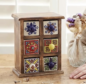 Boîte à bijoux en bois écologique faite à la main avec tiroirs colorés en carreaux, rangement multifonctionnel pour le salon - Product Image 1