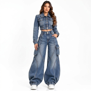 Set Due Pezzi in Denim <span class=keywords><strong>Blu</strong></span> per <span class=keywords><strong>Donna</strong></span>: Giacca Corta e Jeans a Gamba Larga, Abbigliamento Streetwear Personalizzato all'Ingrosso - Product Image 1