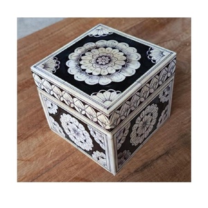 Nouveauté : Boîte à bijoux moderne à motifs floraux, faite à la main, avec incrustation de nacre, pour rangement décoratif et cadeau - Product Image 5