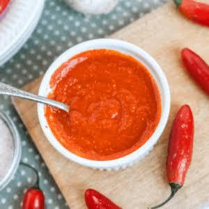 Precio competitivo Directo de fábrica Sabor auténtico de alta calidad Elección popular Salsa de chile caliente Suministro a granel - Product Image 4