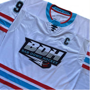 Maillot de hockey sur glace brodé sur mesure, broderie du nom de l'équipe, prix bas, haute qualité, vêtements de hockey sur glace, uniforme sportif avec lacets noirs - Product Image 1