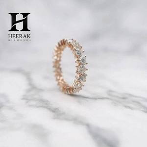 Anillo de Diamantes en Forma de Corazón, Banda de Eternidad Completa, Oro de 18K, Múltiples Piedras, Anillo de Novia Apilable con Garras Compartidas - Product Image 3
