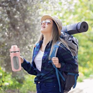 Borraccia sportiva motivazionale in vetro con cannuccia e indicatore orario per un programma impegnativo - Product Image 5