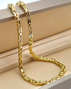 Collar Clásico de Cadena Figaro Chapado en Oro de 14K, Joyería Unisex para Uso Diario - Product Image 2
