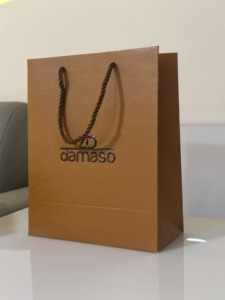 Sacs en papier luxueux de concepteur exclusif pour des solutions d'emballage personnalisées élégantes de mode de bijoux textures élégantes de détail - Product Image 5