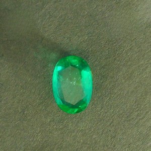 Piedra Preciosa de Esmeralda Natural Verde, Esmeralda Genuina para Joyería Fina, Colección, Regalo - Product Image 1