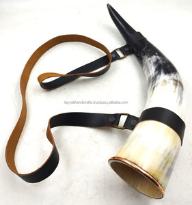 Intagliato a mano naturale intagliato corno per bere con Stand autentico cibo grado birra medievale <span class=keywords><strong>accessori</strong></span> per bevande dall'india
