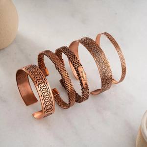 Brazalete de Cobre Hecho a Mano, Diseño Trenzado Tricolor, Extremo Abierto Ajustable, Personalizable, para Hombres y Mujeres - Product Image 4