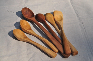 Ensemble de couverts vintage en bois d'acacia durable pour les fêtes, vente en gros, articles de cuisine, hôtel, restaurant, maison, fabricant et exportateur en Inde - Product Image 3
