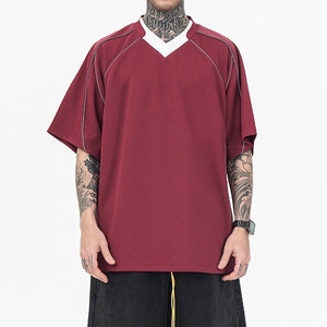 เสื้อโปโลฟุตบอลวินเทจแบบกำหนดเอง เสื้อกีฬาโพลีเอสเตอร์ส่วนบุคคล เสื้อฟุตบอลย้อนยุคสำหรับผู้ชาย ผู้ผลิตเสื้อฟุตบอล - Product Image 2