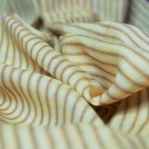 Tissu en lin pur 100% biologique et écologique, poids moyen, séchage rapide, respirant, jaune, à rayures tissées, pour chemises et robes de filles, usage domestique - Product Image 1