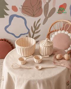 Ensemble de jouets de cuisine en rotin Nhat Minh pour enfants, outils de pâtisserie faits à la main avec bol, tasses à mesurer, cuillère, fouet, unisexe, 2-4 ans - Product Image 1