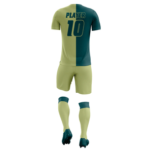 Tenue de football ultime pour l'esprit d'équipe avec options de design personnalisées, vêtements de football professionnels pour la ligue et le club - Product Image 2