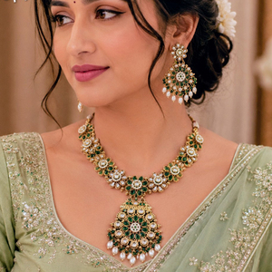 Ensemble collier et boucles d'oreilles longs pour femme JeweleMarket, plaqué or, avec cristaux et strass, style ethnique, pour mariage, fiançailles, anniversaire - Product Image 1