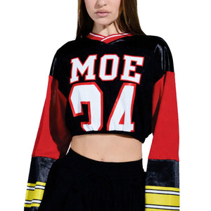 Jersey de Fútbol Americano Personalizado OEM para Mujer, Estilo Crop, Malla Transpirable, Corte Holgado, Manga Larga, Estilo Y2K, Ropa Urbana, Fabricante de Uniformes Deportivos - Product Image 3