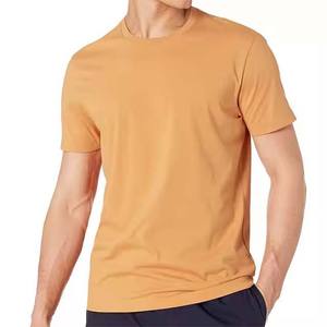 Camiseta de Manga Corta para Hombre, Color Naranja Sólido, Cuello Redondo, Corte Regular, Tejido de Punto Informal - Product Image 3