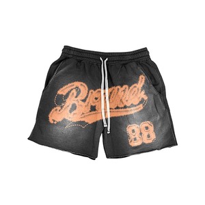 Pantalones cortos de algodón para hombre con lavado ácido, estampado puff, bordado de chenilla, pedrería y logo personalizado. - Product Image 6