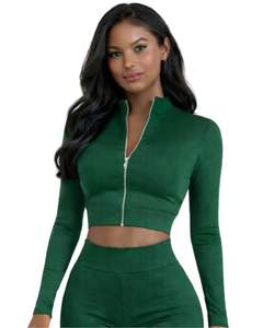 Conjunto de yoga de dos piezas verde personalizado para mujer, top corto con cremallera y pantalones acampanados de cintura alta, ropa elástica para gimnasio, fabricante personalizado OEM - Product Image 3