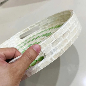 ถาดเสิร์ฟเปลือกหอยคาปิซทำมือ ลายใบไม้สีเขียว สำหรับตกแต่งบ้าน - Product Image 2
