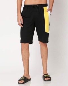 Pantalones Cortos Bermuda de Algodón Negro para Hombre con Raya Lateral Amarilla y Blanca, Cintura con Cordón, Ropa Deportiva Informal - Product Image 2