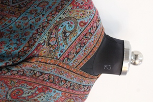 Chal largo con estampado paisley, tipo kimono, de viscosa, para mujer adulta, uso diario en invierno. - Product Image 5