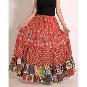 Falda Larga Boho Chic de Algodón con Estampado de Patchwork, Falda Maxi Hecha a Mano para Mujer, Hecha en India - Product Image 1