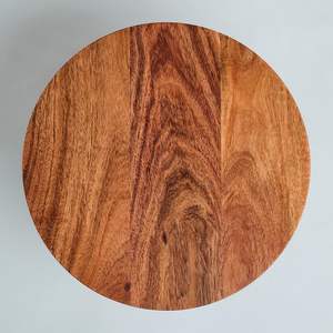 Soporte de madera artesanal para pasteles, para panadería y uso doméstico, soporte de madera natural para exhibir y servir pasteles a precio económico. - Product Image 5