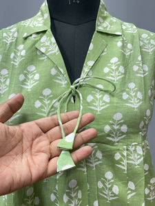 เสื้อผ้าฝ้ายทำมือสำหรับผู้หญิง สไตล์ญี่ปุ่น คอวี ลายดอกไม้ พิมพ์ลายบล็อก เป็นมิตรกับสิ่งแวดล้อม เหมาะสำหรับฤดูใบไม้ผลิและฤดูร้อน สวมใส่สบาย - Product Image 5