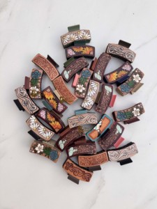 กิ๊บหนีบผมหนังแท้ทำมือ ลายดอกไม้ ดีไซน์วินเทจ สวยหรู สำหรับผู้หญิง - Product Image 5