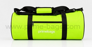 กระเป๋าโลโก้สั่งทำรุ่น Prime Bags PB-D-015 สำหรับออกกำลังกาย ใหม่ ความจุขนาดใหญ่ ผลิตจากโพลีเอสเตอร์ ใช้ได้ทั้งชายและหญิง สีดำ ปิดซิป ลายจุด พกพาสะดวก - Product Image 6