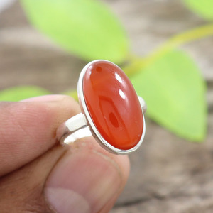 Bague ovale en cornaline, bague artisanale en pierre précieuse, style bohème, pierre orange, unisexe, bagues en argent en gros - Product Image 4