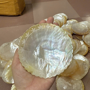 จานเปลือกหอยเวียดนามงานฝีมือสุดประณีต ขอบชุบเงิน พร้อมประกายรุ้งอันงดงามสำหรับนักสะสม - Product Image 5