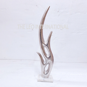 Sculptures d'art métalliques modernes et élégantes en forme de plumes, en aluminium et marbre, pour hôtels, en promotion - Product Image 6