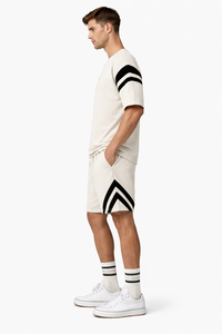 Ensemble short et t-shirt beige pour homme – T-shirt oversize en mélange de coton premium et short à cordon de serrage, coupe athlétique décontractée - Product Image 2