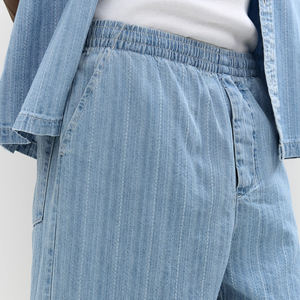 Ensemble short en jean de qualité supérieure pour hommes, short cargo en jean, impression de logo personnalisé, short en jean à taille élastique et chemises – Vente en gros - Product Image 4