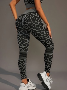 Leggings de yoga extensibles pour femmes, pantalons de fitness pour les cours d'exercices, les séances de gym et un port quotidien confortable - Product Image 3