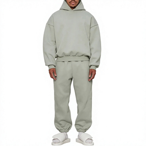 Conjunto Deportivo con Capucha para Hombre, Color Gris Claro, Algodón, Corte Holgado, con Bolsillos Laterales, para Otoño - Product Image 1