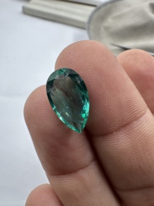 Émeraude naturelle zambienne taille poire 3,80 carats, pierre précieuse verte, taille de bague, pour la fabrication de bijoux - Product Image 2