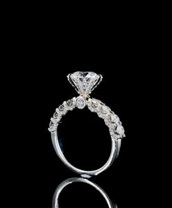 แหวนฮิปฮอปประดับเพชรโมอิสซาไนต์แบบเย็นๆ ดีไซน์ทันสมัย วัสดุเงินแท้ 925 เครื่องประดับฮิปฮอปสุดหรู แหวนสั่งทำสำหรับขายส่ง - Product Image 2