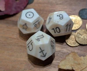 Jeu de dés en os, finition polie, chiffres précis, cubes durables, ensemble de jeu de table classique - Product Image 6