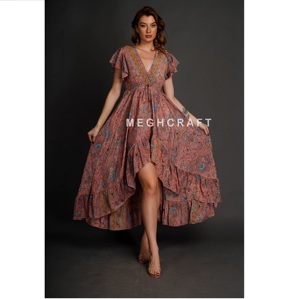 Vestido Maxi de Seda Estilo Boho con Cuello en V y Mangas Acampanadas para Mujer, Ideal para Fiestas Casuales, Disponible para Exportación al por Mayor - Product Image 1