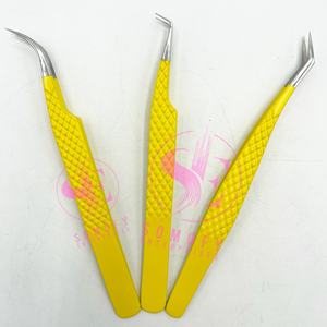 Nouvelle arrivée pince à épiler professionnelle en acier inoxydable jaune solide Extensions de cils durables avec pointe en fibre pointue - Product Image 1