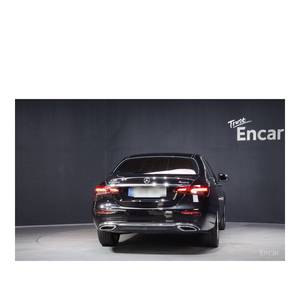เมอร์เซเดส-เบนซ์ อี-คลาส E220d 4MATIC Exclusive กันยายน 2023 14,591 กม. ดีเซล เกียร์อัตโนมัติ เบาะหนัง กล้องมองหลัง - Product Image 4